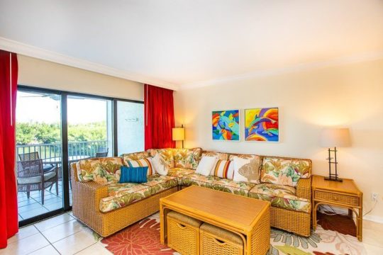 Living Area with Sectional Couch in Captiva, FL at 1 Bedroom Condo Rental